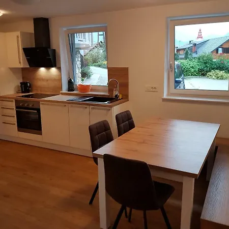 Hiša za goste Garden Maria